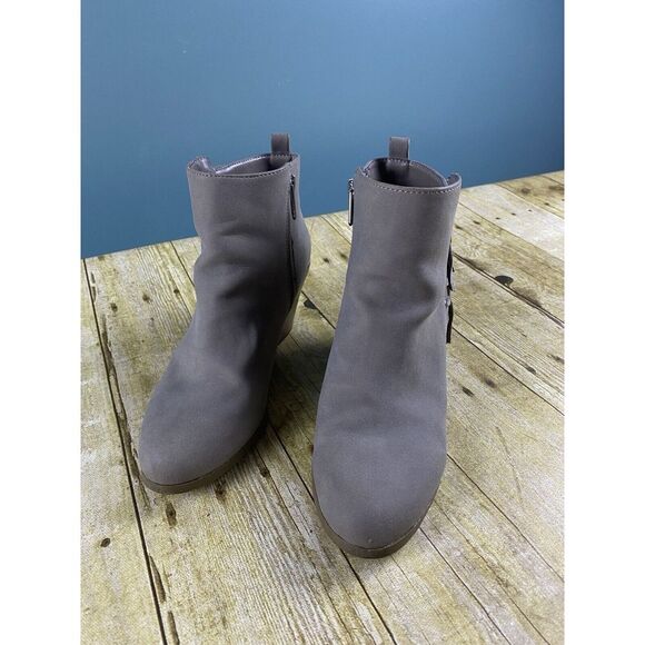 Circus By Sam Edelman Lennon Women's Size‎ 8M Gray Fringe Bootie 2.5" Heel - Picture 1 of 15
